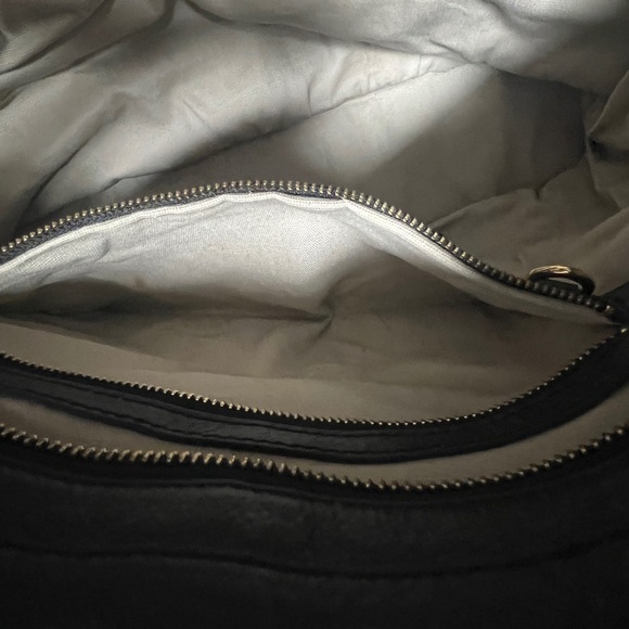 Tory Burch large stitch T tote black - Picture 6 of 9